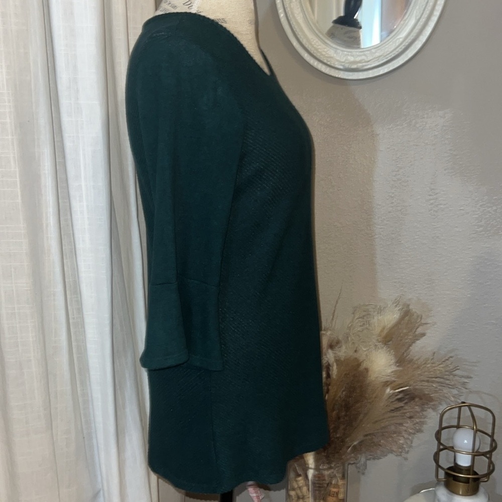 Apt 9 emerald dark green longsleeve flared sleeves ribbed lightweight sweater  M - Picture 8 of 13